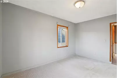 9328 SE Glenwood St, Portland, OR 97266 - Photo 17