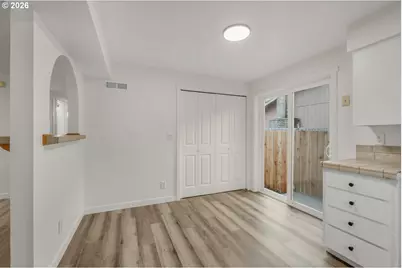 5465 Red Leaf Dr, Salem, OR 97306 - Photo 11