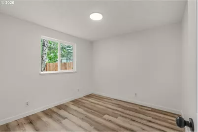 5465 Red Leaf Dr, Salem, OR 97306 - Photo 13