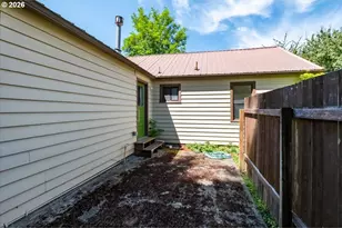 1044 23rd Ave, Sweet Home, OR 97386 - Photo 21