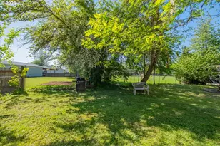 1044 23rd Ave, Sweet Home, OR 97386 - Photo 29