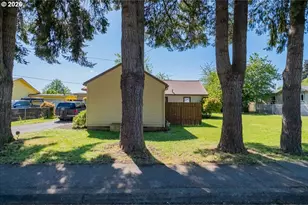 1044 23rd Ave, Sweet Home, OR 97386 - Photo 3
