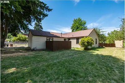 1044 23rd Ave, Sweet Home, OR 97386 - Photo 23