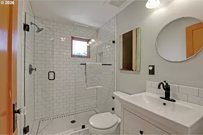 3335 NE Holladay St, Portland, OR 97232 - Photo 23