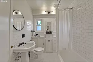 3335 NE Holladay St, Portland, OR 97232 - Photo 13