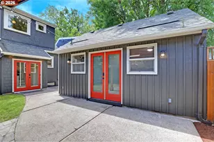 3335 NE Holladay St, Portland, OR 97232 - Photo 37