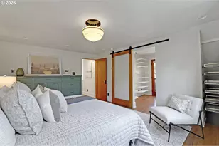 3335 NE Holladay St, Portland, OR 97232 - Photo 17