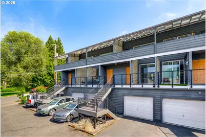 6836 N Pittsburg Ave, Portland, OR 97203 - Photo 1