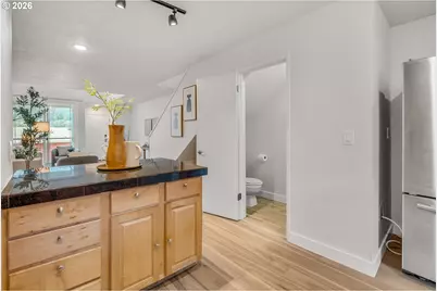 6836 N Pittsburg Ave, Portland, OR 97203 - Photo 17