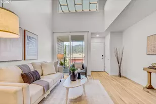 6836 N Pittsburg Ave, Portland, OR 97203 - Photo 3