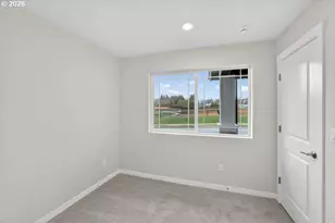 7527 NW Eleanor Ave, Portland, OR 97229 - Photo 11