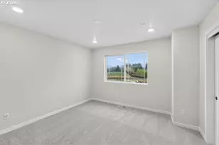 7527 NW Eleanor Ave, Portland, OR 97229 - Photo 7