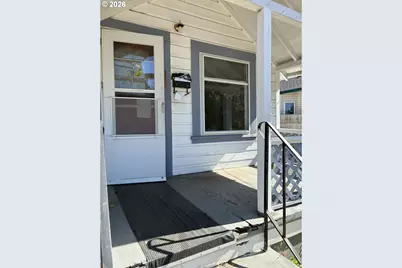 6416 N Omaha Ave, Portland, OR 97217 - Photo 5