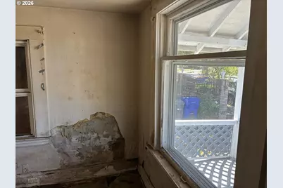 6416 N Omaha Ave, Portland, OR 97217 - Photo 15