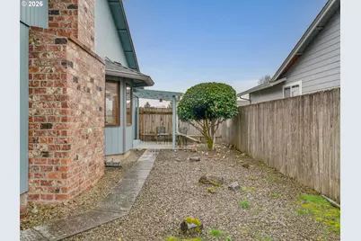 702 NE 134th St, Vancouver, WA 98685 - Photo 37