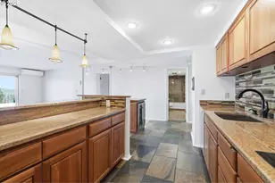 2221 SW 1st Ave, Portland, OR 97201 - Photo 19