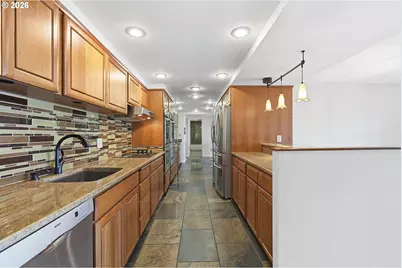 2221 SW 1st Ave #724, Portland, OR 97201 - Photo 17