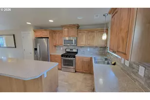 1570 West Basil Street, Roseburg, OR 97471 - Photo 9