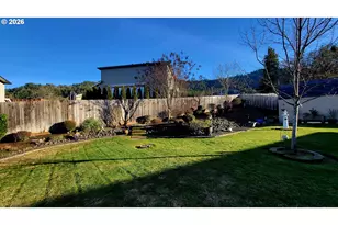 1570 West Basil Street, Roseburg, OR 97471 - Photo 35
