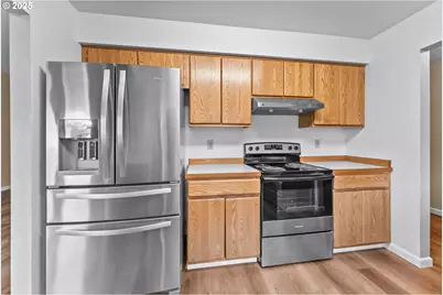 2245 NW Cabrillo Ct, Roseburg, OR 97471 - Photo 11