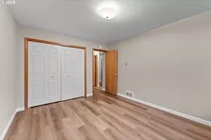 2245 NW Cabrillo Ct, Roseburg, OR 97471 - Photo 19