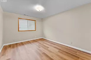 2245 NW Cabrillo Ct, Roseburg, OR 97471 - Photo 21