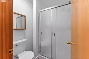 2245 NW Cabrillo Ct, Roseburg, OR 97471 - Photo 15