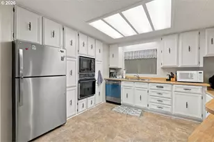 100 SW 195th Ave, Beaverton, OR 97006 - Photo 9