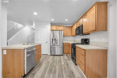 870 NW 3rd Ave, Canby, OR 97013 - Photo 7