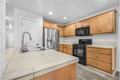870 NW 3rd Ave, Canby, OR 97013 - Photo 9