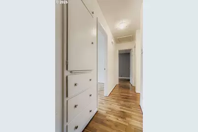 2237 SE 189th Ave, Portland, OR 97233 - Photo 15