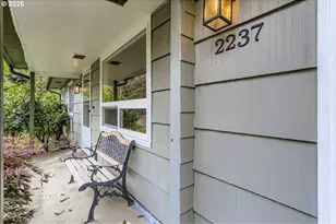 2237 SE 189th Ave, Portland, OR 97233 - Photo 5