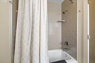 11 NE Alberta St, Portland, OR 97211 - Photo 21