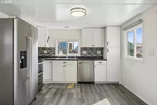 18989 NE Marine Dr, Portland, OR 97230 - Photo 17