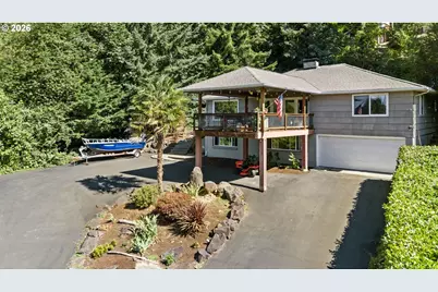 4024 Pacific Way, Longview, WA 98632 - Photo 1