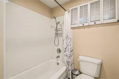 2453 Pioneer Pike, Eugene, OR 97401 - Photo 9