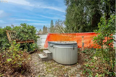 2453 Pioneer Pike, Eugene, OR 97401 - Photo 31