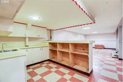 814 W 11th St, The Dalles, OR 97058 - Photo 33