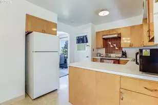 814 W 11th St, The Dalles, OR 97058 - Photo 23