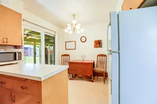 814 W 11th St, The Dalles, OR 97058 - Photo 27