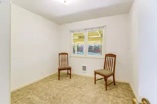 814 W 11th St, The Dalles, OR 97058 - Photo 5