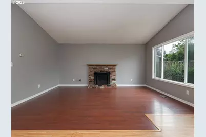2024 NE Poynter St, Hillsboro, OR 97124 - Photo 7