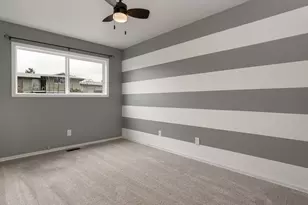 2024 NE Poynter St, Hillsboro, OR 97124 - Photo 13