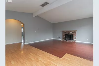 2024 NE Poynter St, Hillsboro, OR 97124 - Photo 9