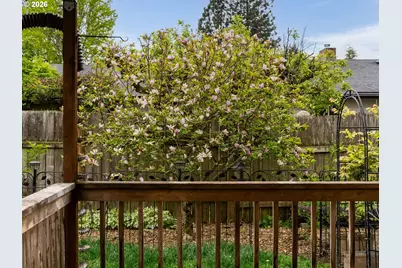 2024 NE Poynter St, Hillsboro, OR 97124 - Photo 33