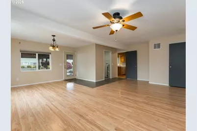 2024 NE Poynter St, Hillsboro, OR 97124 - Photo 27