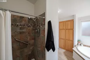 698 Royalty Circle, Salem, OR 97301 - Photo 19