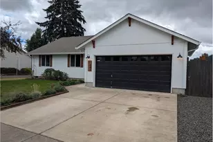 445 Scott Ave, Creswell, OR 97426 - Photo 3