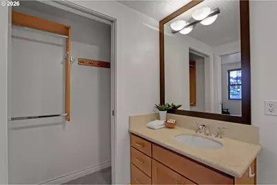 2454 NW Westover Rd, Portland, OR 97210 - Photo 11