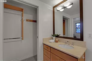 2454 NW Westover Rd, Portland, OR 97210 - Photo 11